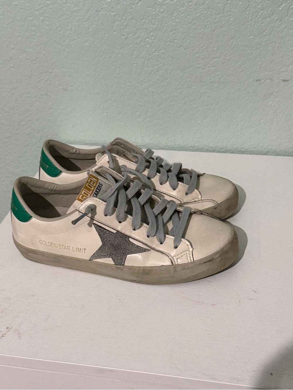 Golden Goose White Leather Sneakers with Green Heel and Gray Star - Picture 2 of 13